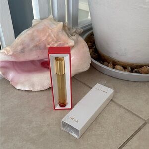 Roja Enigma fragrance for woman